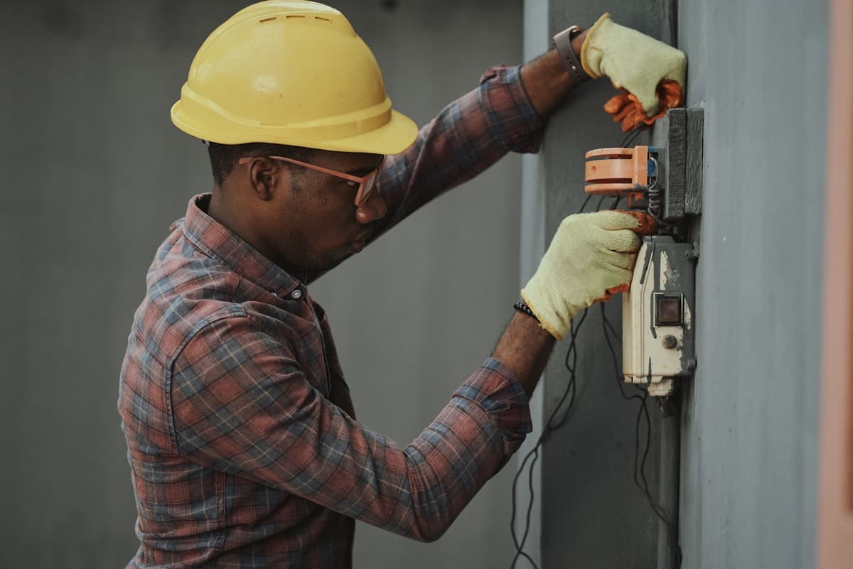 Roof Repair - Professional roofing service